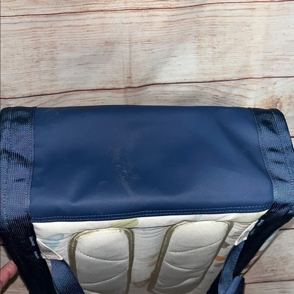 The North Face Roadsoda Waterproof Backpack - Picture 7 of 12